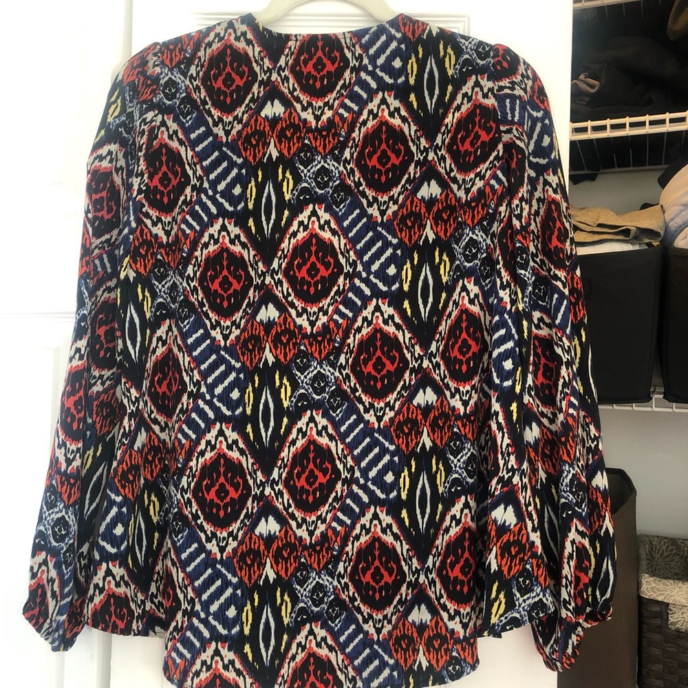 Long Sleeve Deep V Top - Picture 3 of 3